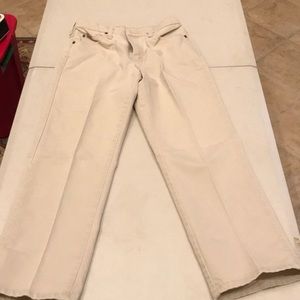Lee relaxed straight leg size 6 short pants